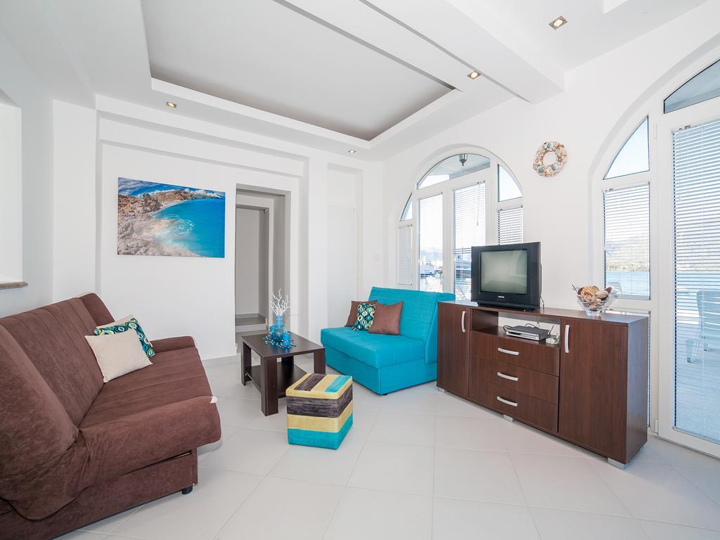 Apartments Elena 티바트 외부 사진