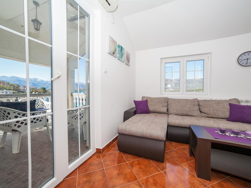 Apartments Elena 티바트 외부 사진