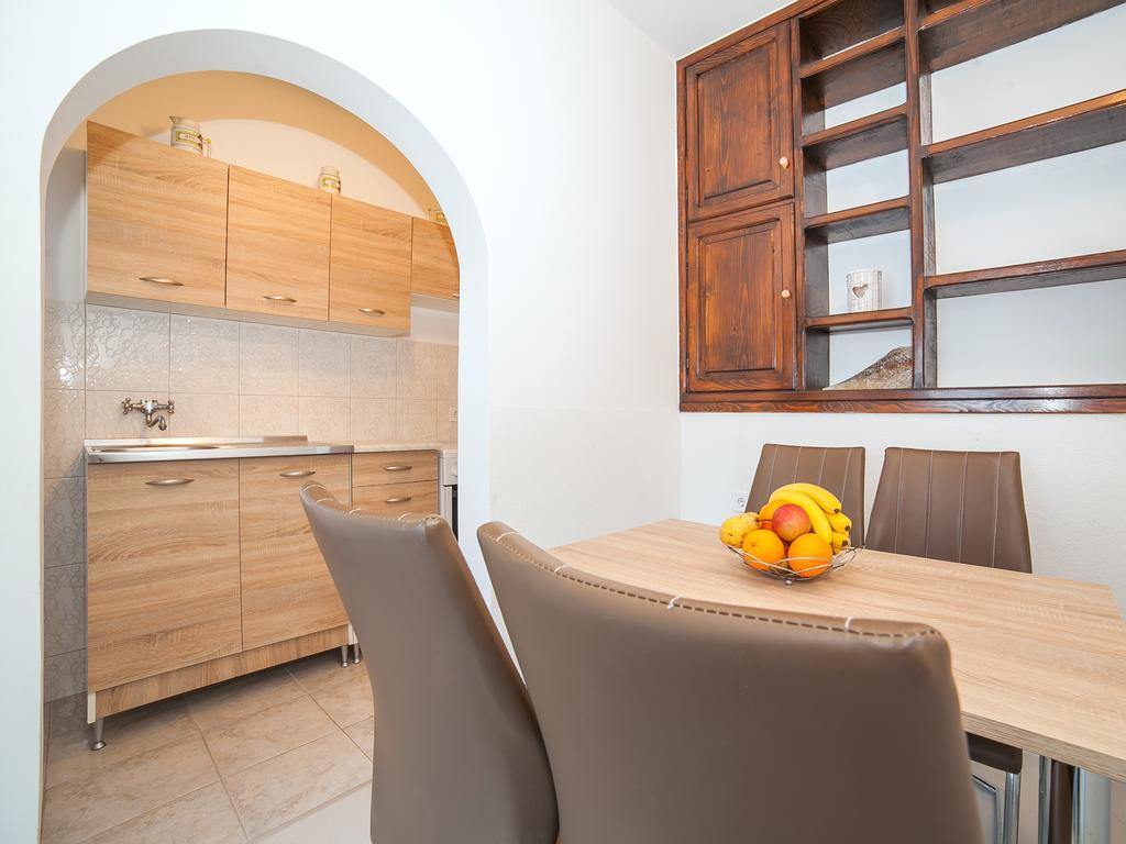 Apartments Elena 티바트 외부 사진